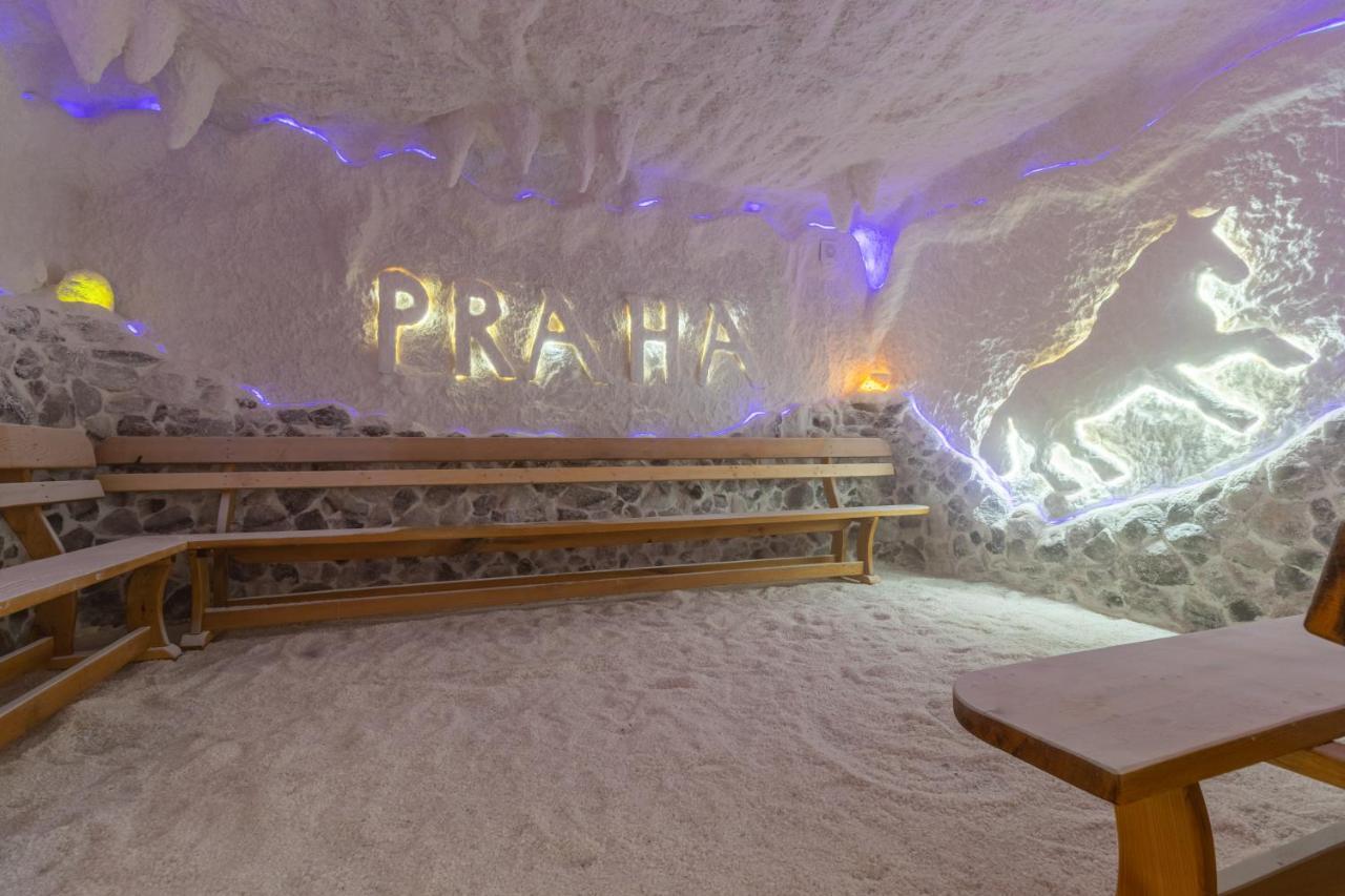 Praha Hotel โซโลทวีโน ภายนอก รูปภาพ